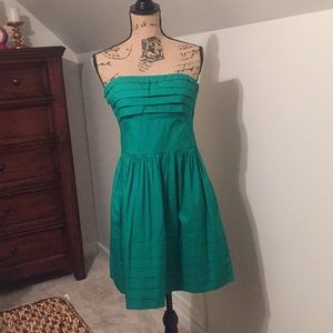 Green strapless dress Medium